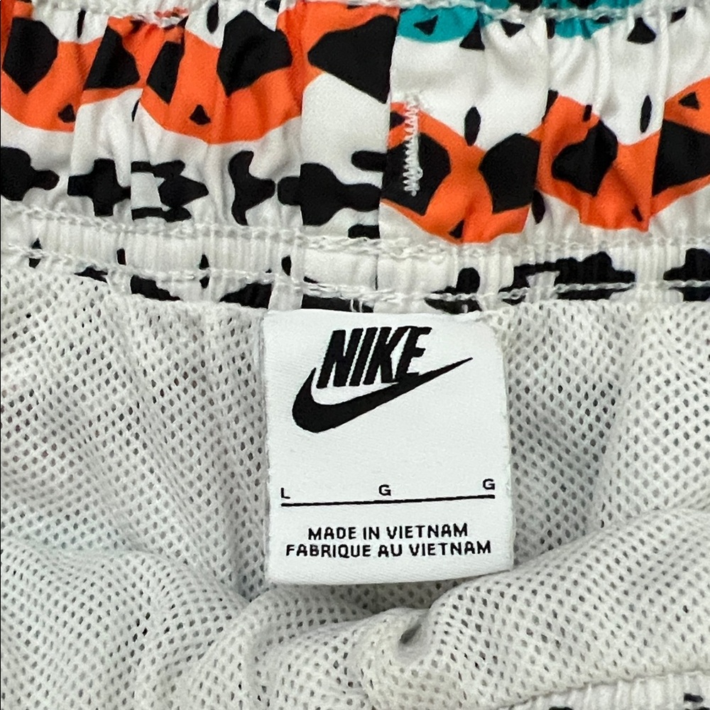 Nike Men's N7 Club Flow Short - Size Large - Picture 4 of 5
